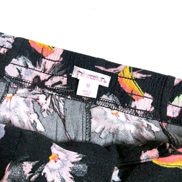 Xhilaration Floral Flowy Shorts (size medium) - Picture 7 of 9